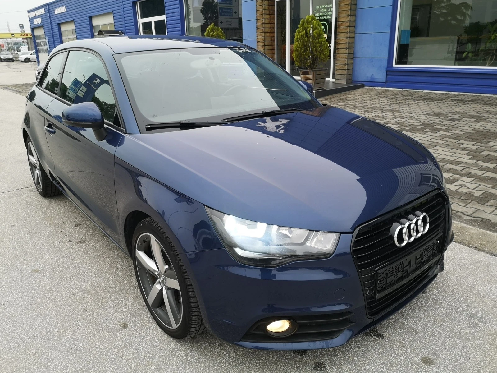 Audi A1 1.6 TDI NAVI  - [1] 