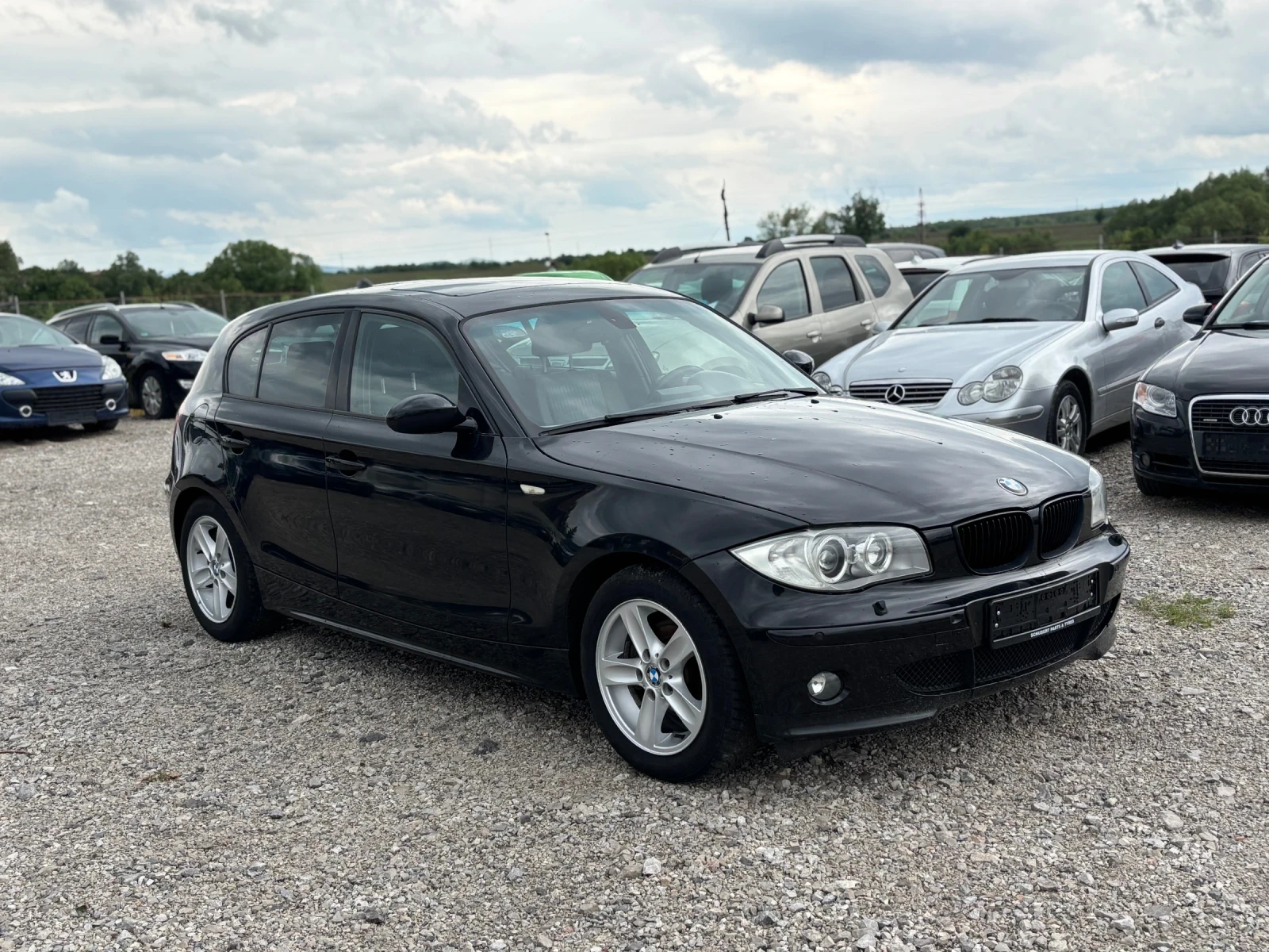 BMW 118 1.8-122кс - изображение 3