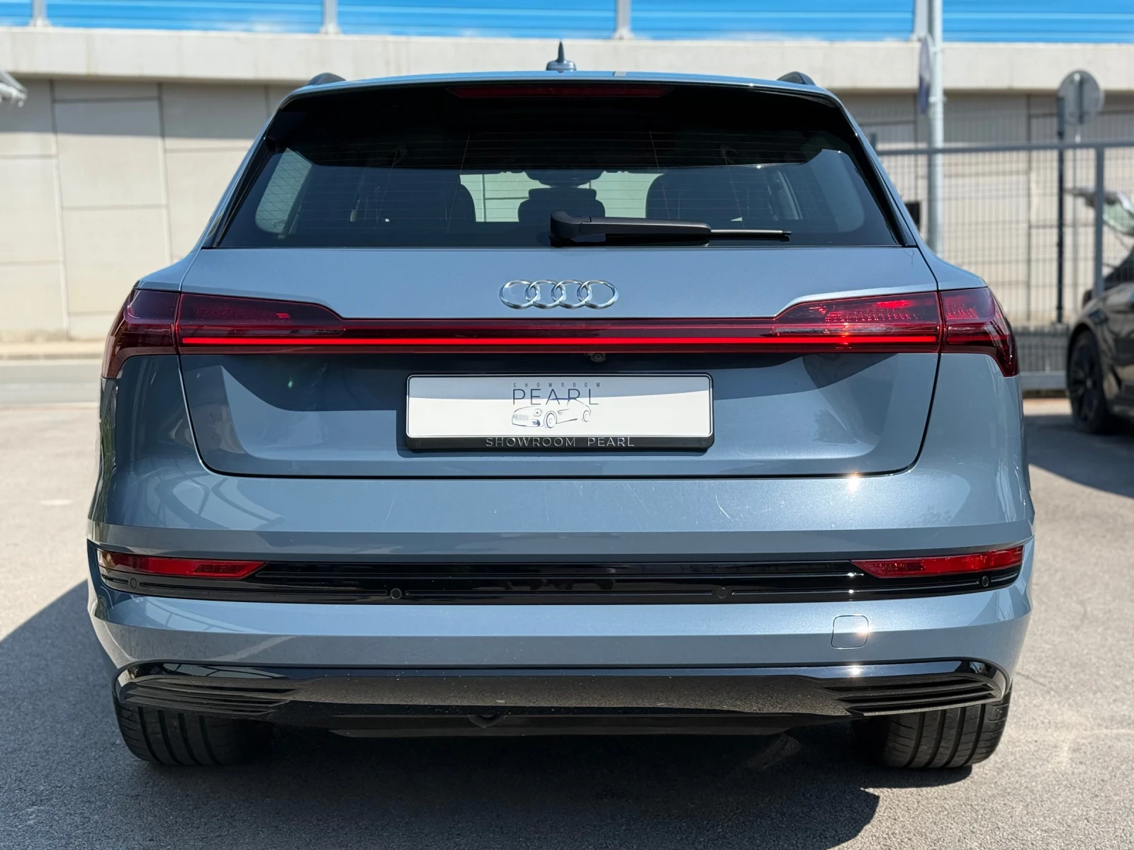 Audi E-Tron 55 quattro S-line PANO B&O 360 Matrix Memory  - изображение 5