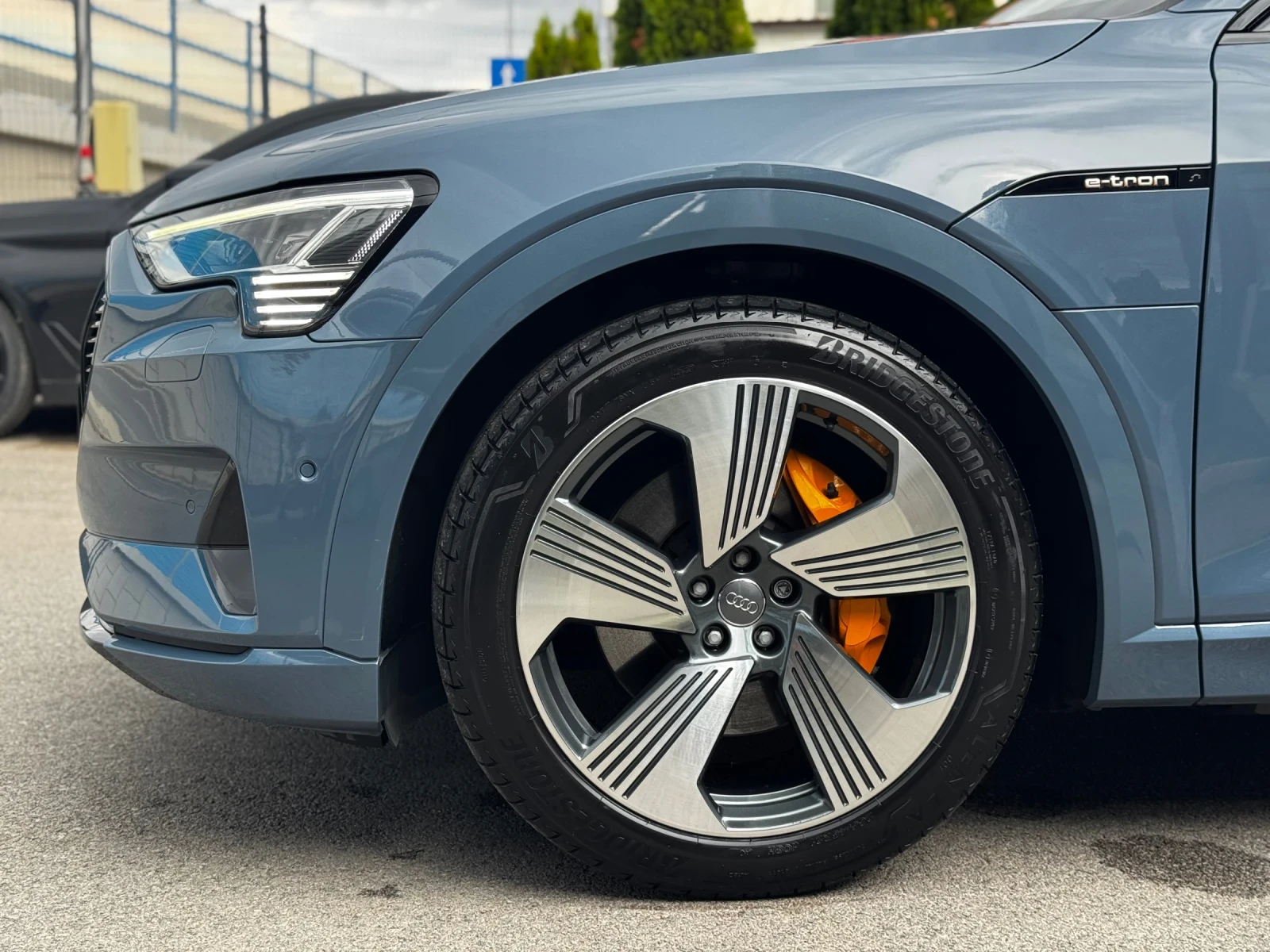 Audi E-Tron 55 quattro S-line PANO B&O 360 Matrix Memory  - изображение 7