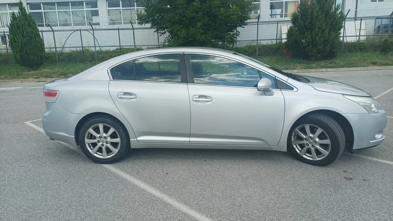 Toyota Avensis, снимка 9 - Автомобили и джипове - 55086677