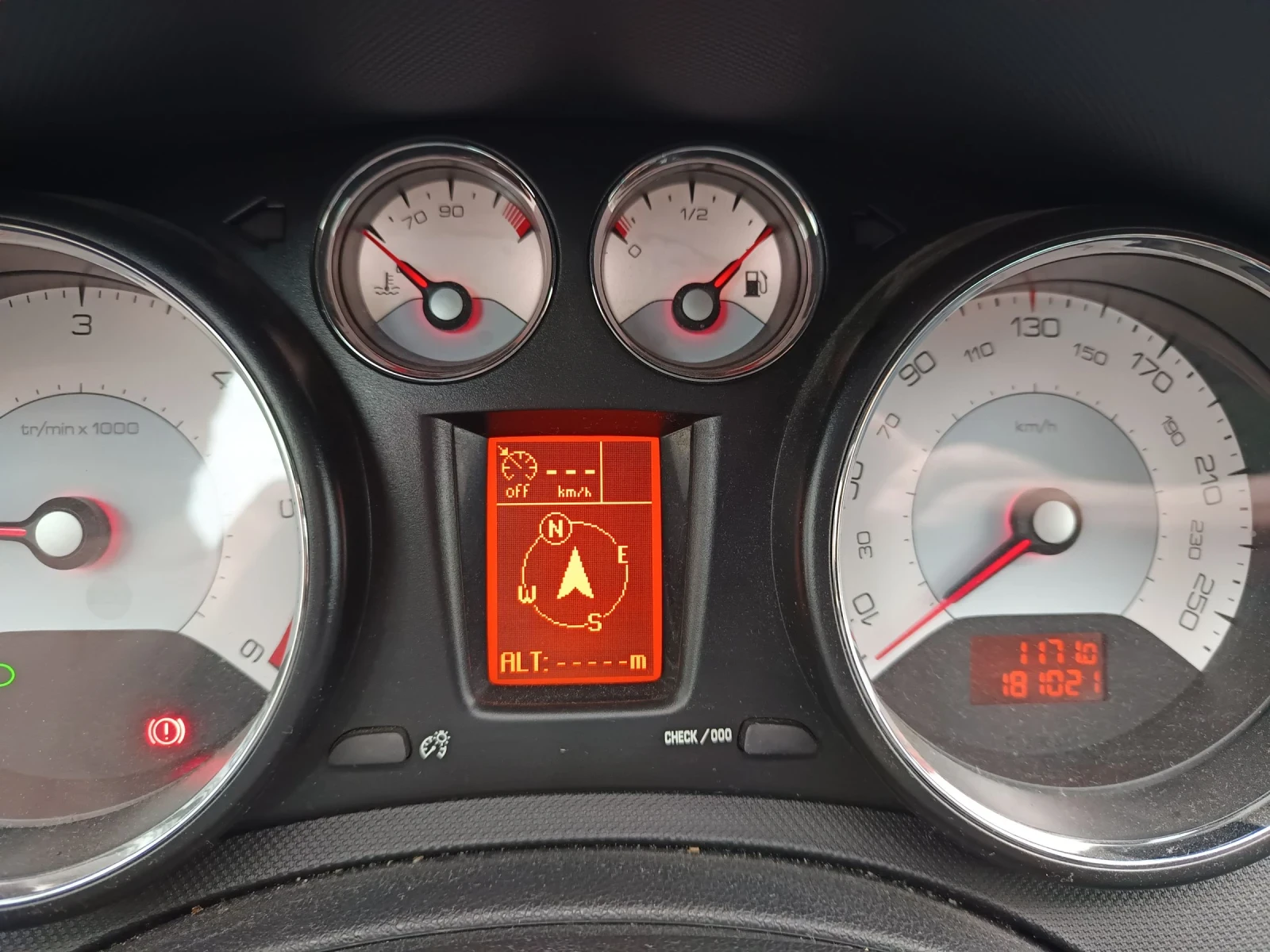 Peugeot 308 SW - изображение 7