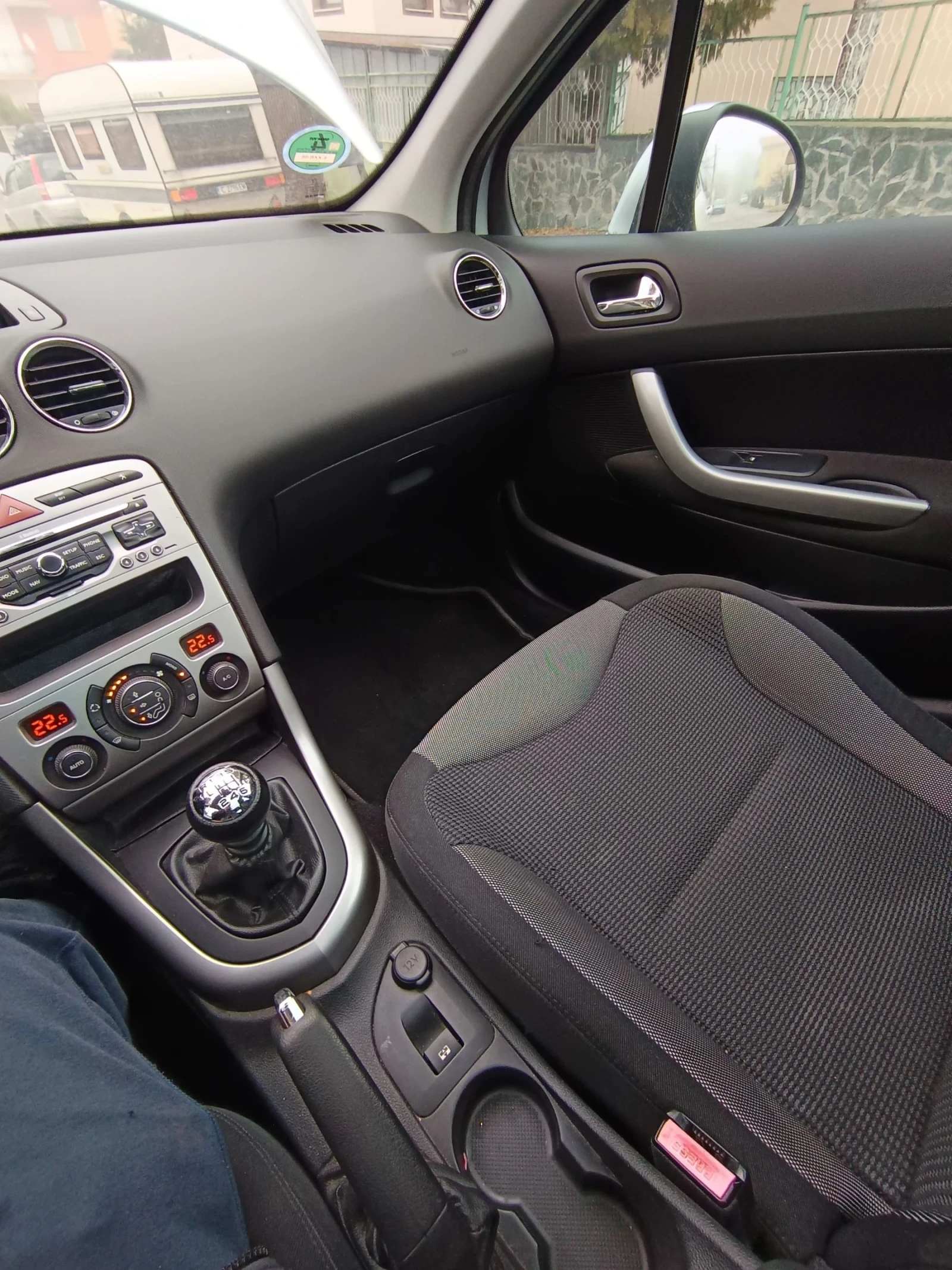 Peugeot 308 SW - изображение 8