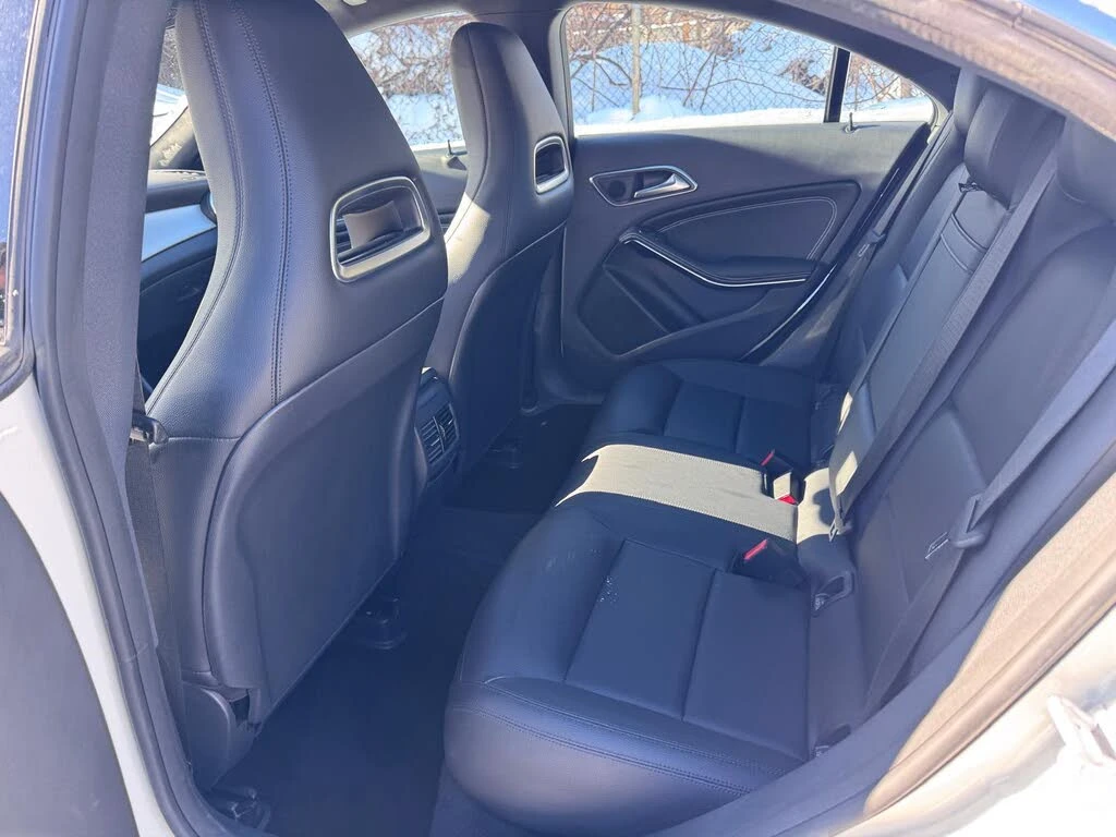 Mercedes-Benz CLA 250 CLA 250* 4MATIC* АвтоКредит* (ЦЕНА ДО БГ) - изображение 7