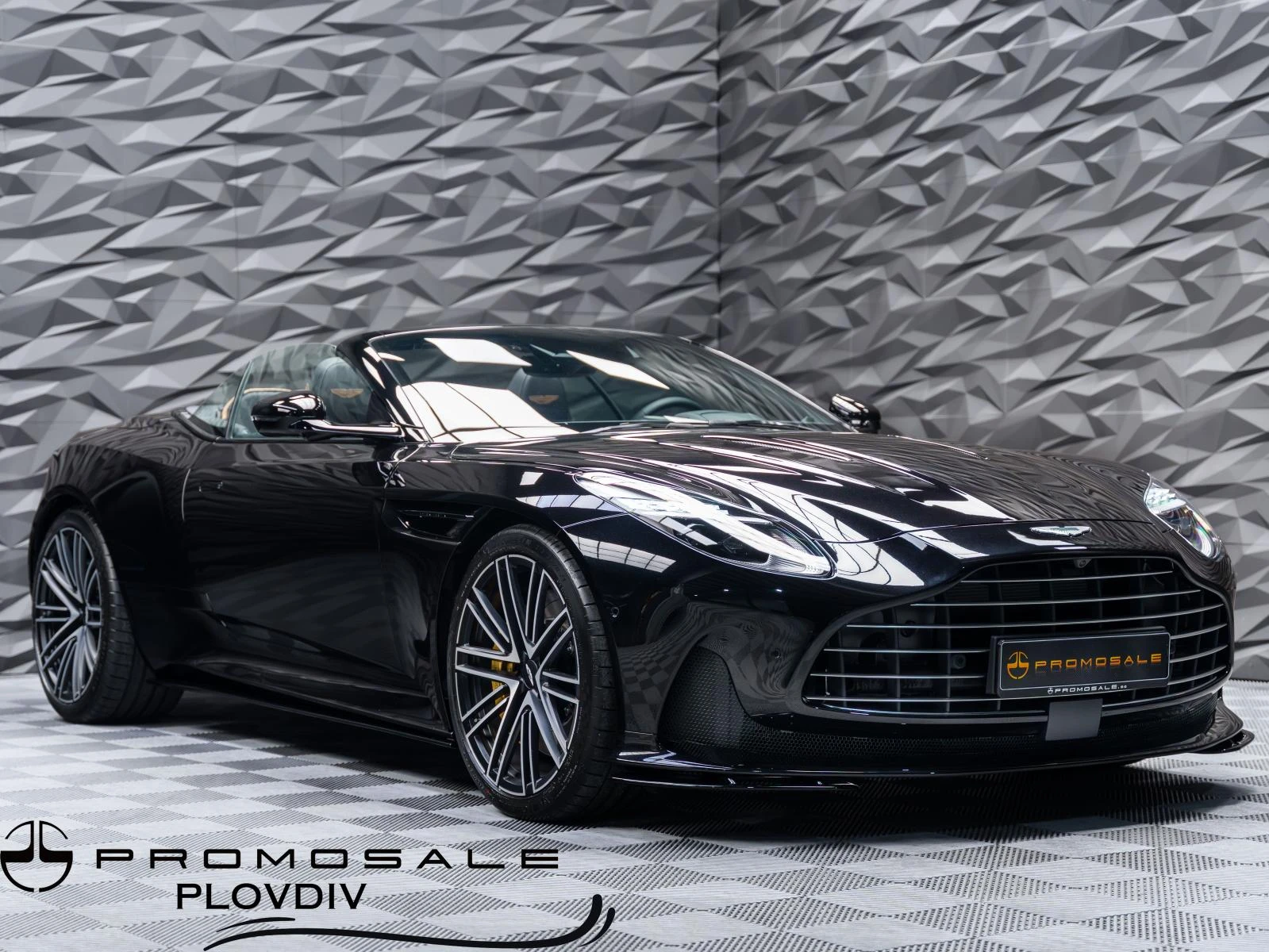 Aston Martin DB12 Volante* B&W* 360* ������ | Mobile.bg � ����������� 1