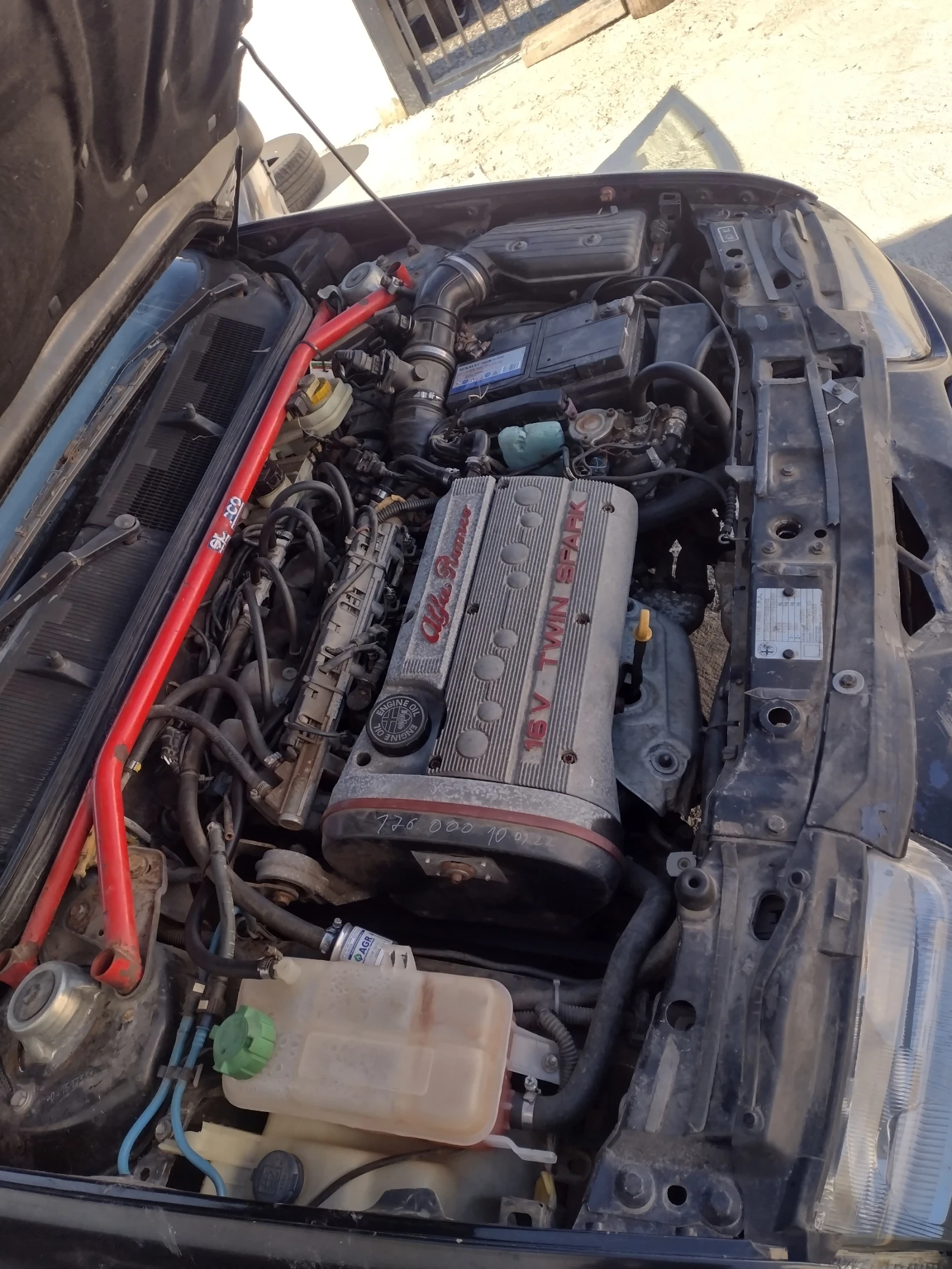 Alfa Romeo 145 2.0, снимка 5 - Автомобили и джипове - 53934182