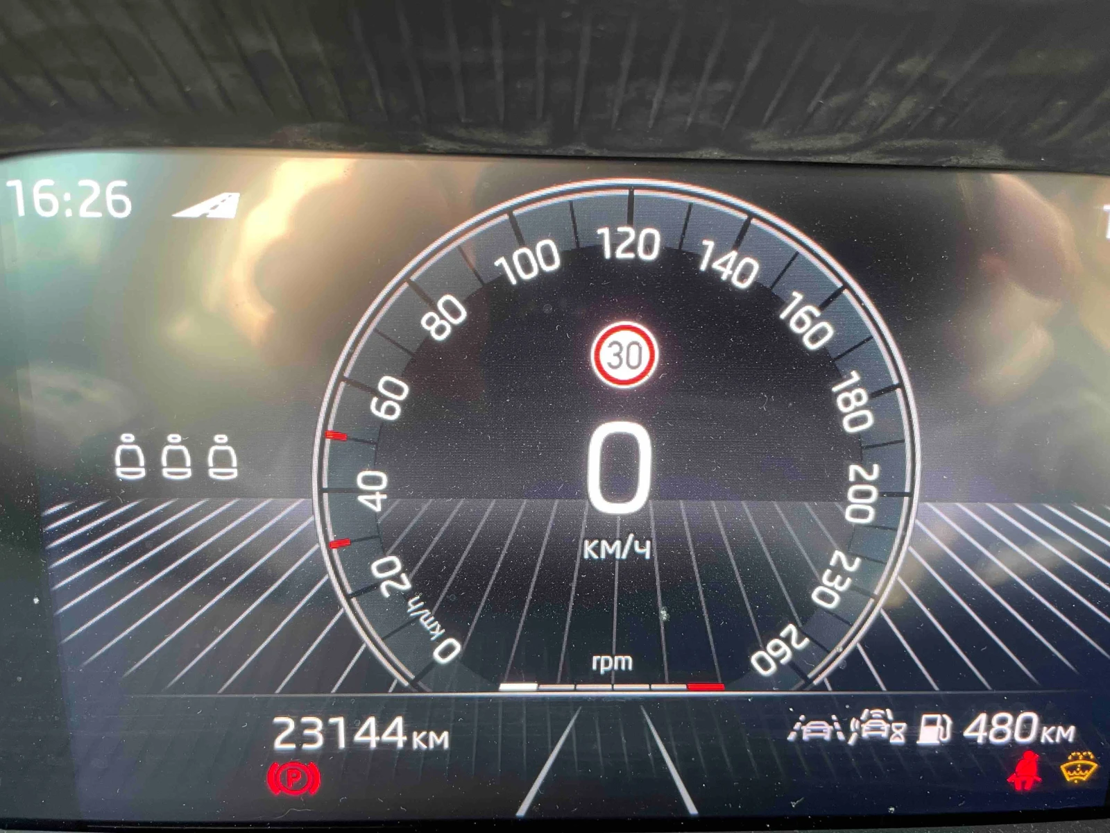 Skoda Scala, снимка 2 - Автомобили и джипове - 54456838