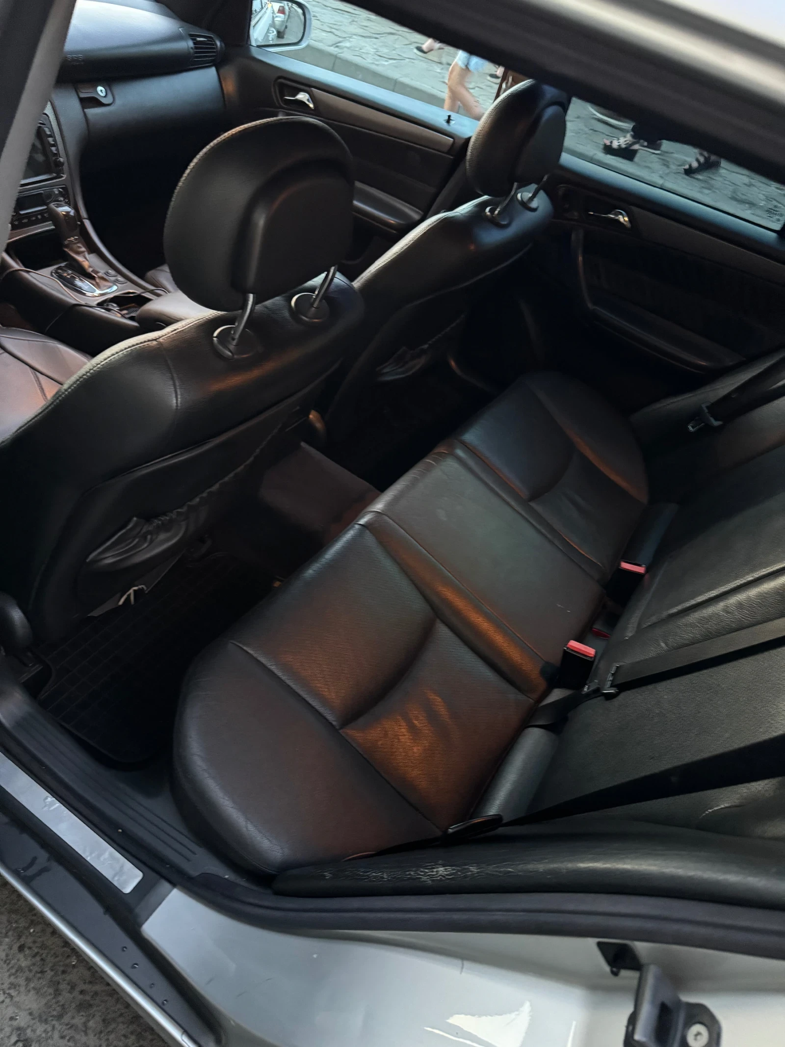 Mercedes-Benz C 270, снимка 11 - Автомобили и джипове - 54742326