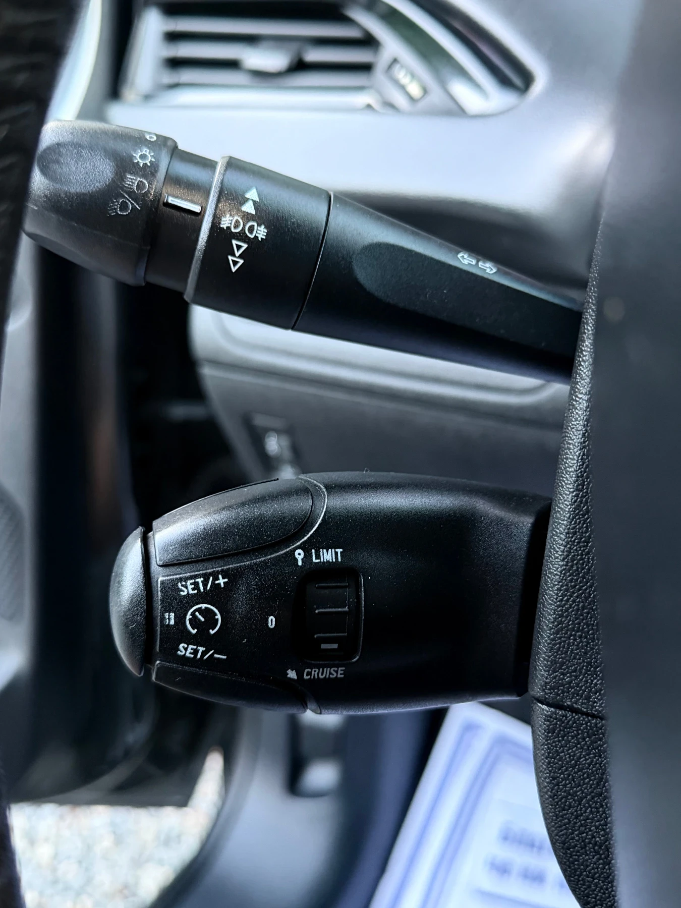 Peugeot 208 1.4HDI| NAVI| LED| TOP| СОБСТВЕН ЛИЗИНГ, снимка 15 - Автомобили и джипове - 54783203