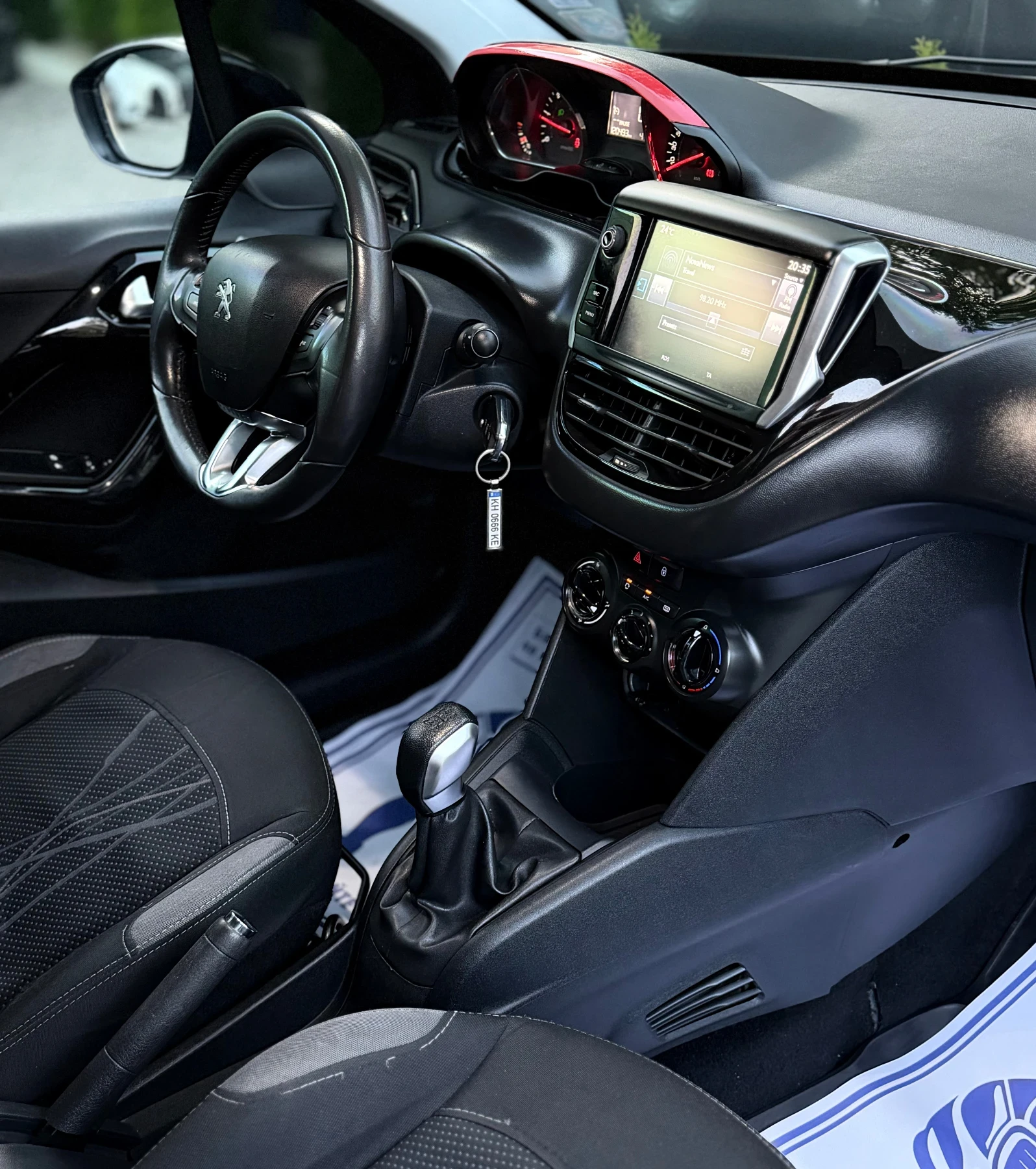 Peugeot 208 1.4HDI| NAVI| LED| TOP| СОБСТВЕН ЛИЗИНГ, снимка 10 - Автомобили и джипове - 54783203