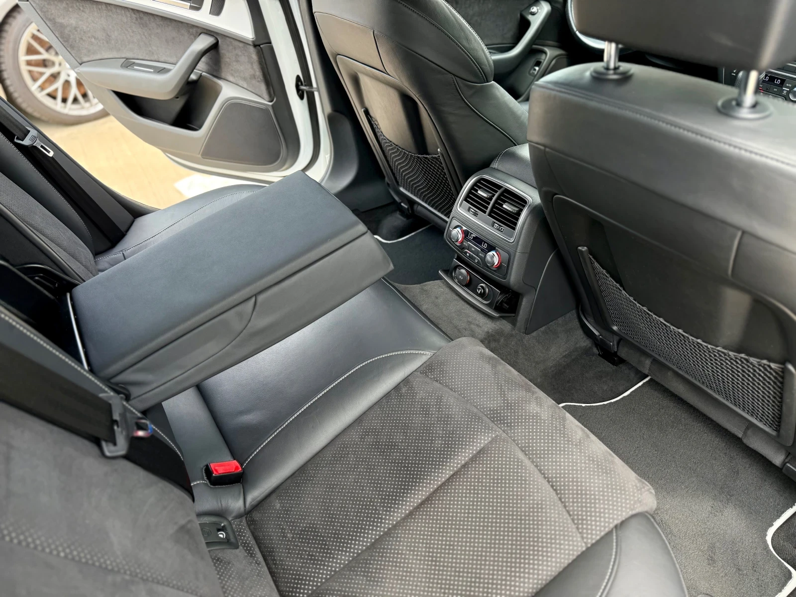 Audi A6 S LINE / DISTRONIC + / КАМЕРА / ПОДГРЕВ / ИСТОРИЯ, снимка 9 - Автомобили и джипове - 54791304
