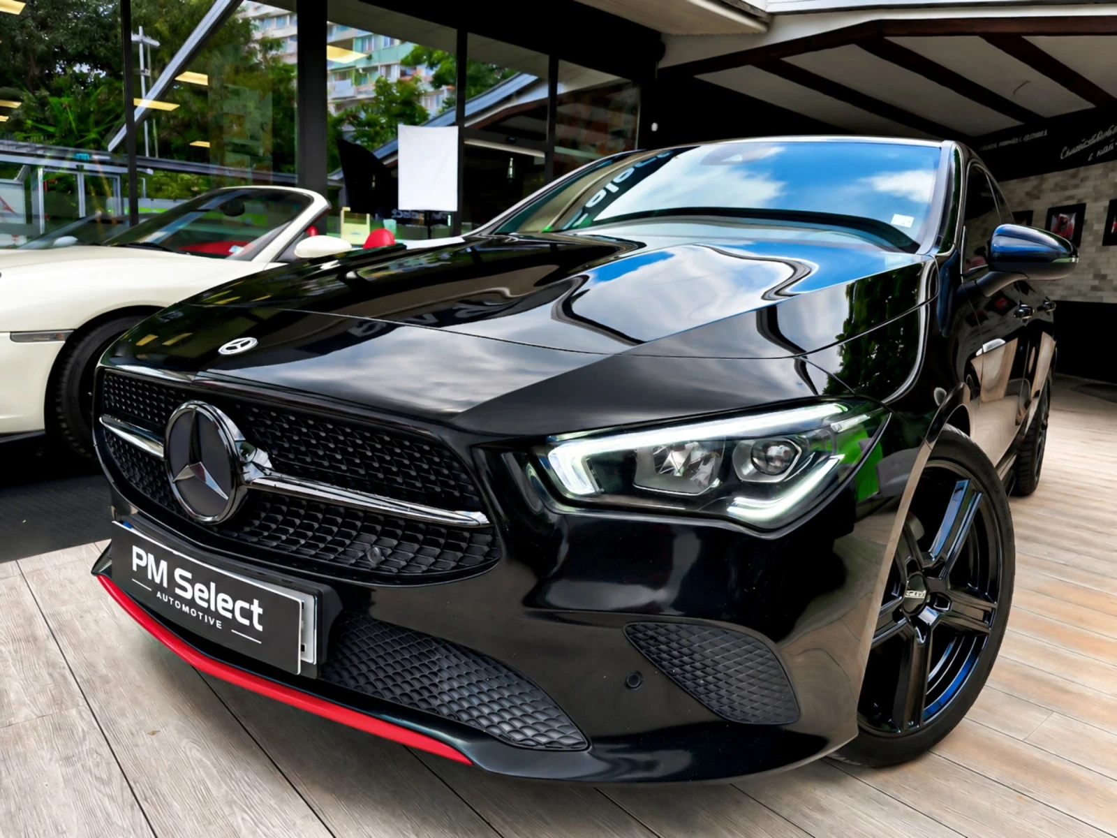 Mercedes-Benz CLA 220 220d Limited Edition 245hp 8G| AMBIENT| LED| CAMER, снимка 2 - Автомобили и джипове - 55249149