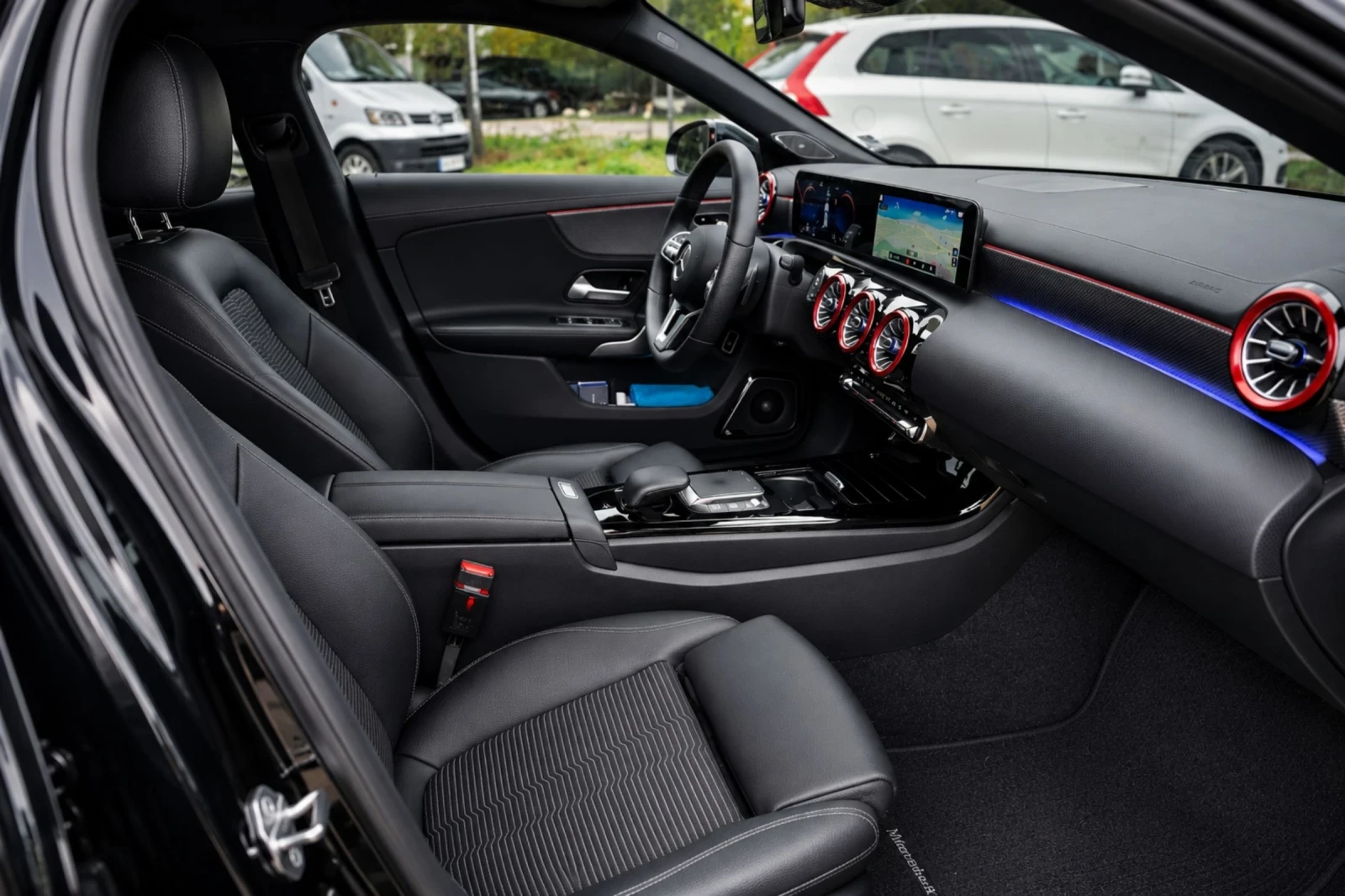 Mercedes-Benz CLA 220 220d Limited Edition 245hp 8G| AMBIENT| LED| CAMER | Mobile.bg � ����������� 11