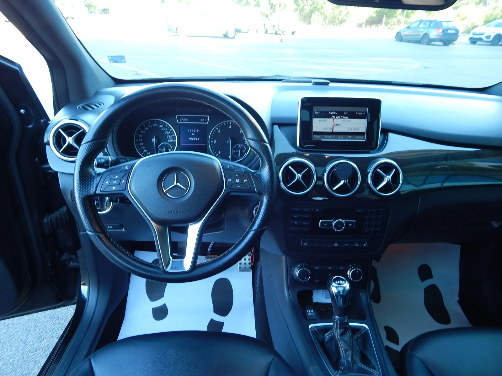 Mercedes-Benz B 200 FULL AMG, снимка 16 - Автомобили и джипове - 55365367