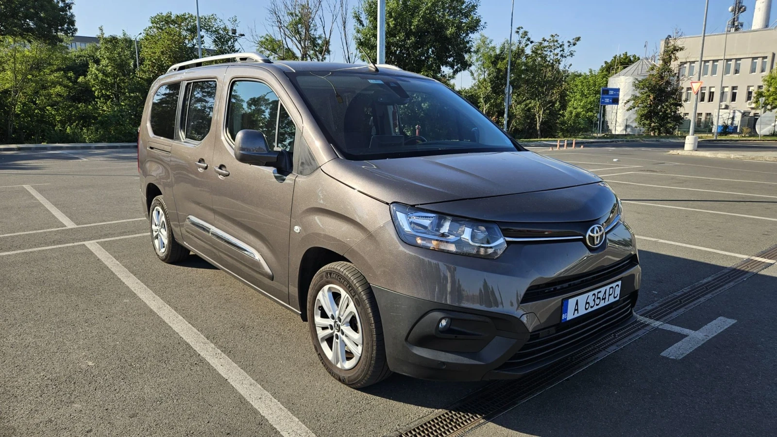 Toyota Proace City Verso 1.2- TURBO -130кс - Седем местна, снимка 7 - Автомобили и джипове - 55450758