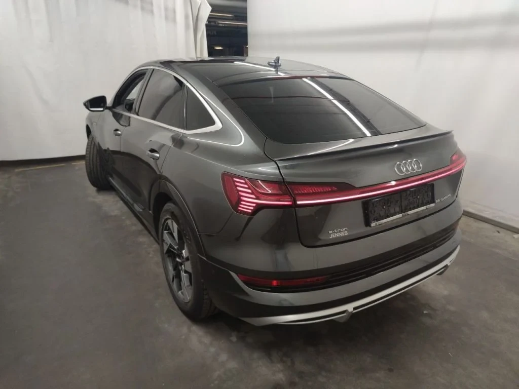 Audi E-Tron 55 Sportback Quattro S-Line, снимка 3 - Автомобили и джипове - 56085568