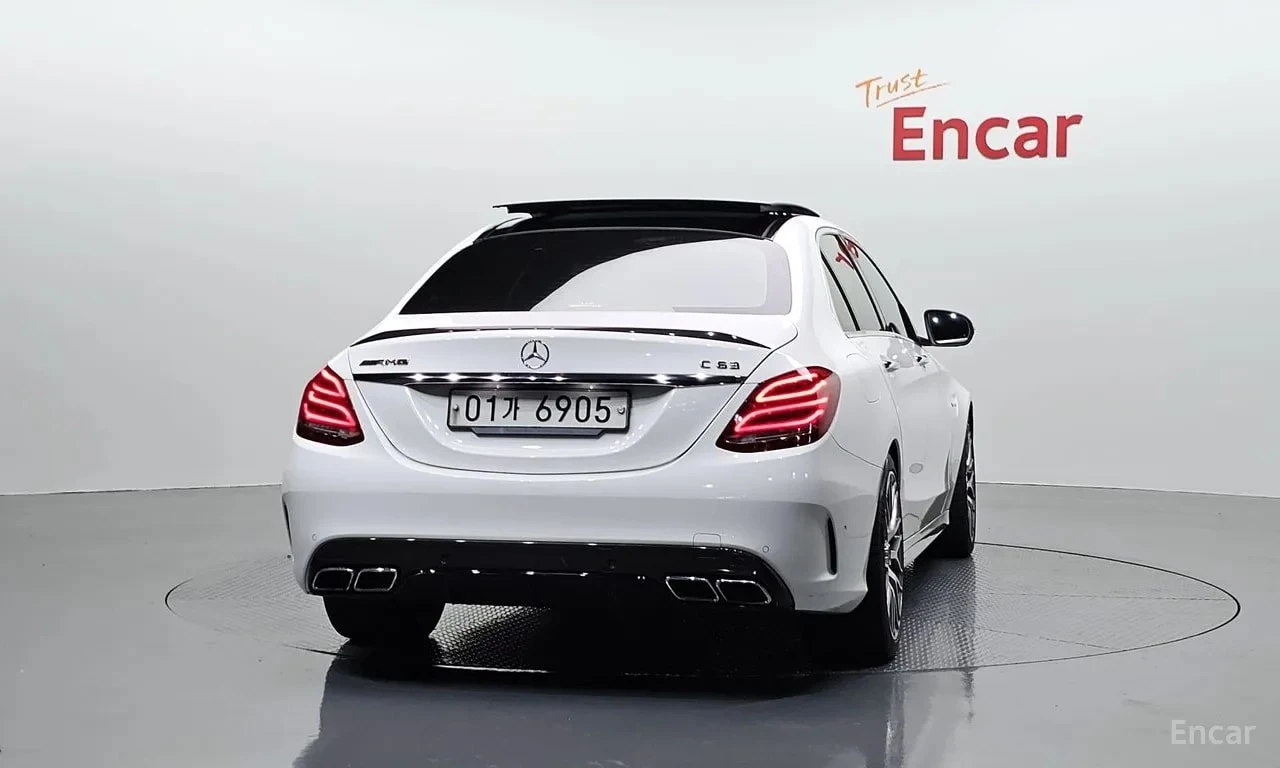 Mercedes-Benz C 63 AMG * CARBON* AMG PERFORMANCE EXHAUST* ФИКСИРАНА ЦЕНА*, снимка 4 - Автомобили и джипове - 56130998