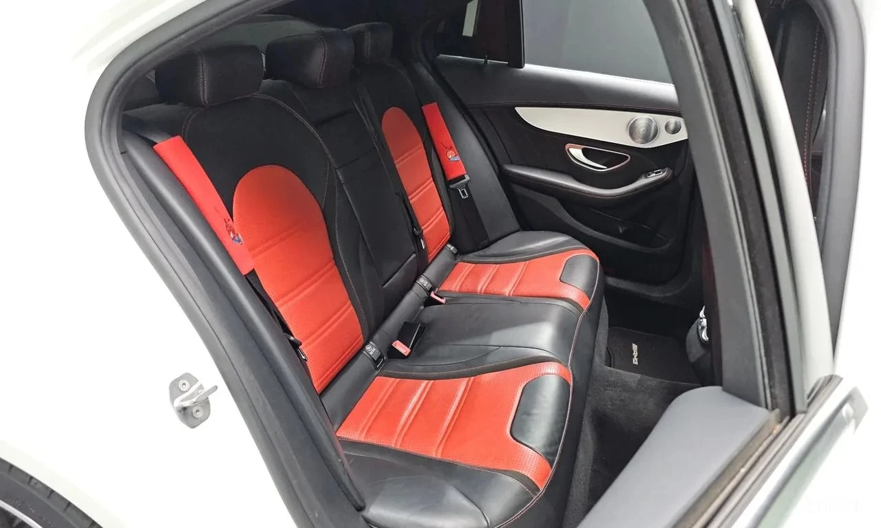 Mercedes-Benz C 63 AMG * CARBON* AMG PERFORMANCE EXHAUST* ФИКСИРАНА ЦЕНА*, снимка 11 - Автомобили и джипове - 56130998