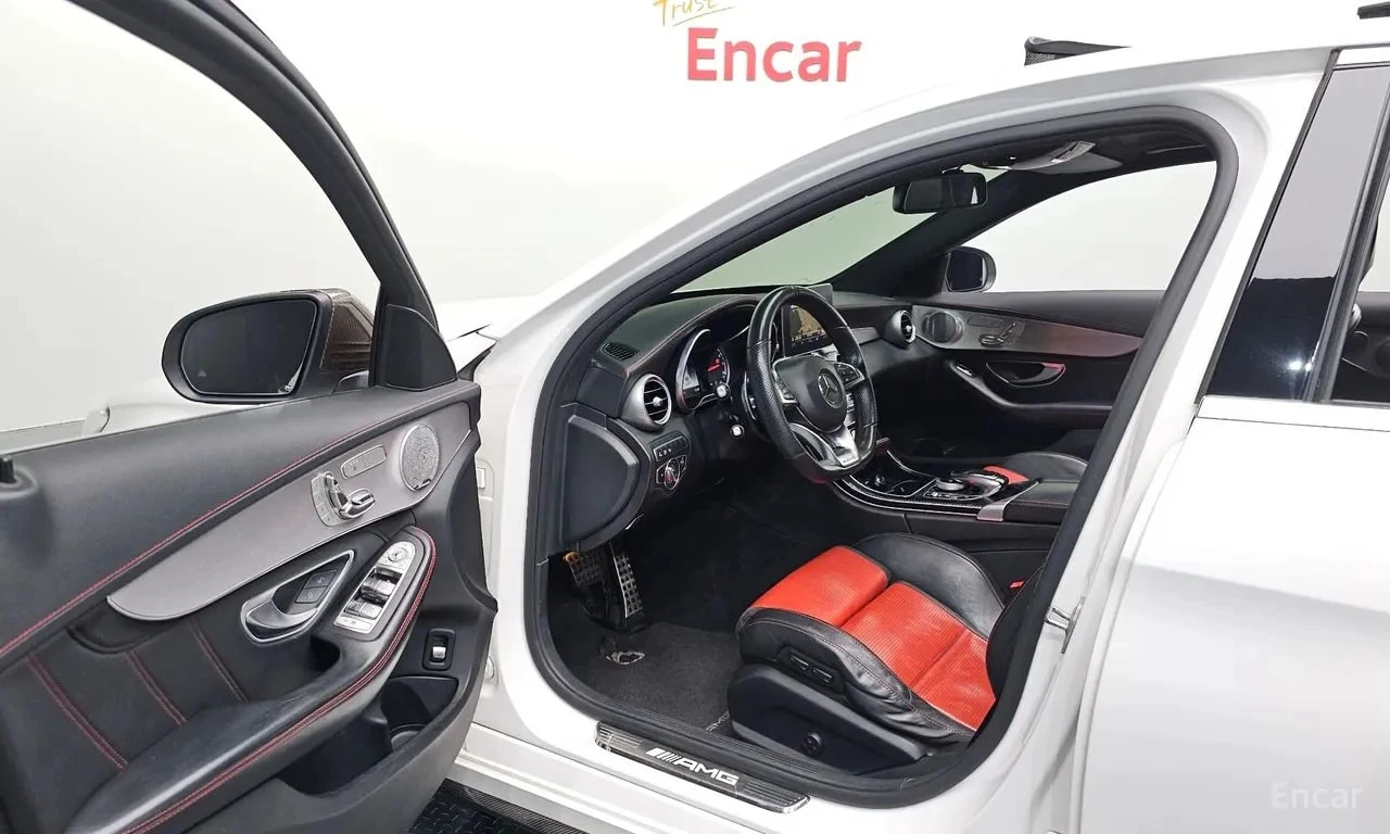 Mercedes-Benz C 63 AMG * CARBON* AMG PERFORMANCE EXHAUST* ФИКСИРАНА ЦЕНА*, снимка 10 - Автомобили и джипове - 56130998