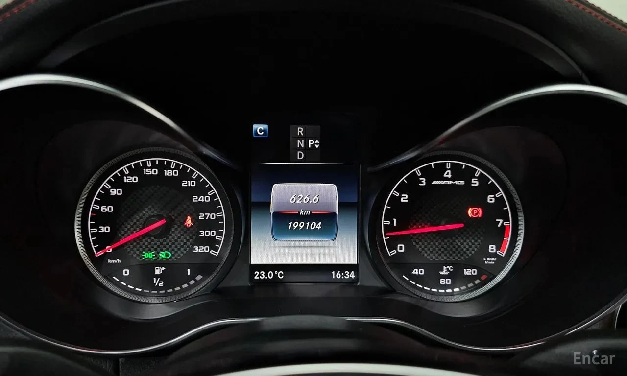 Mercedes-Benz C 63 AMG * CARBON* AMG PERFORMANCE EXHAUST* ФИКСИРАНА ЦЕНА*, снимка 8 - Автомобили и джипове - 56130998