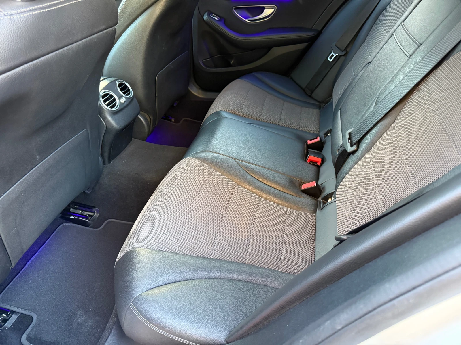 Mercedes-Benz C 300 d* 4matic* AMG* Night pack* Multibeam | Mobile.bg � ����������� 10