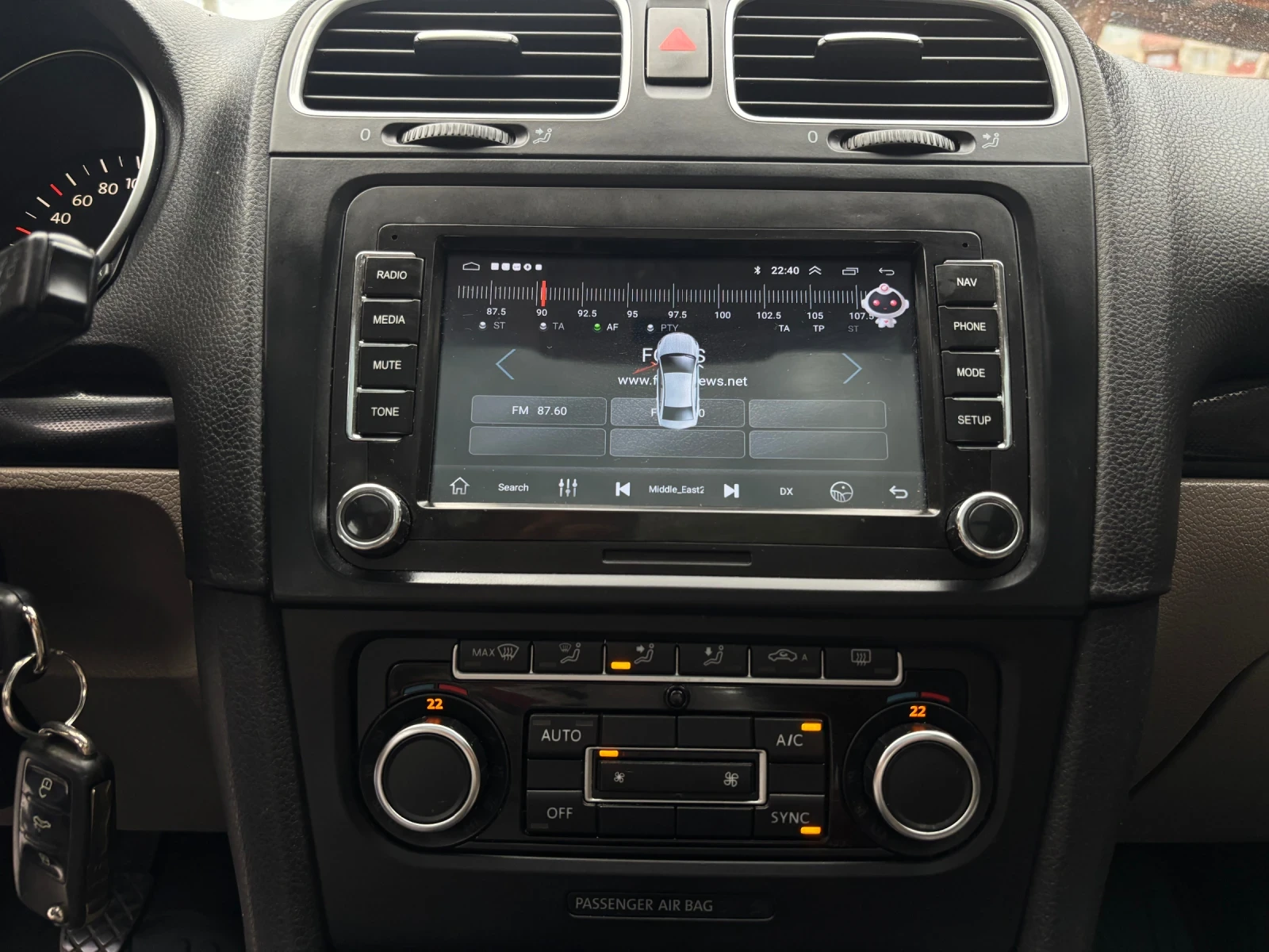 VW Golf 6 1.6 TDI ПАНОРАМА, снимка 11 - Автомобили и джипове - 56453768