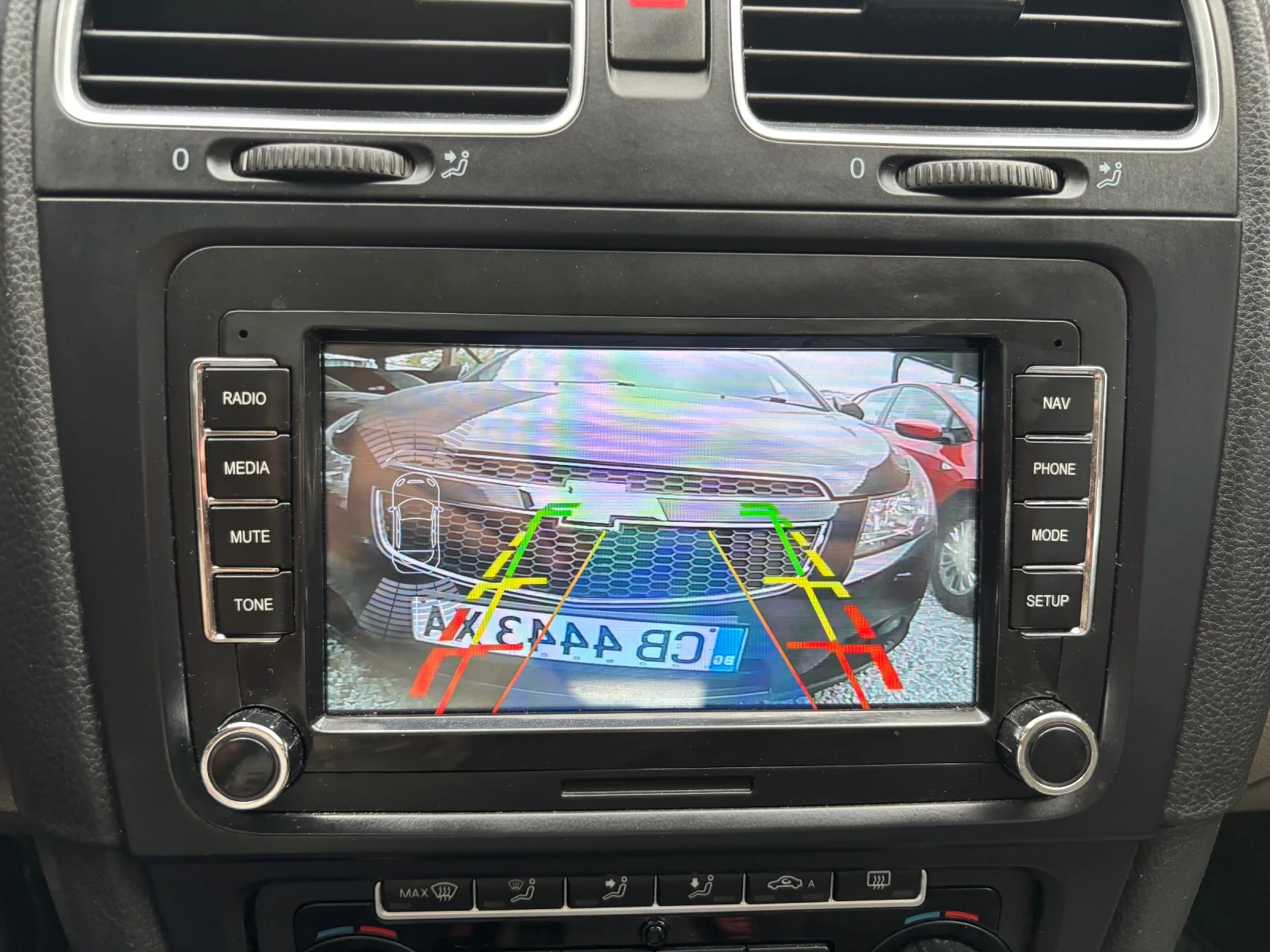 VW Golf 6 1.6 TDI ПАНОРАМА, снимка 13 - Автомобили и джипове - 56453768