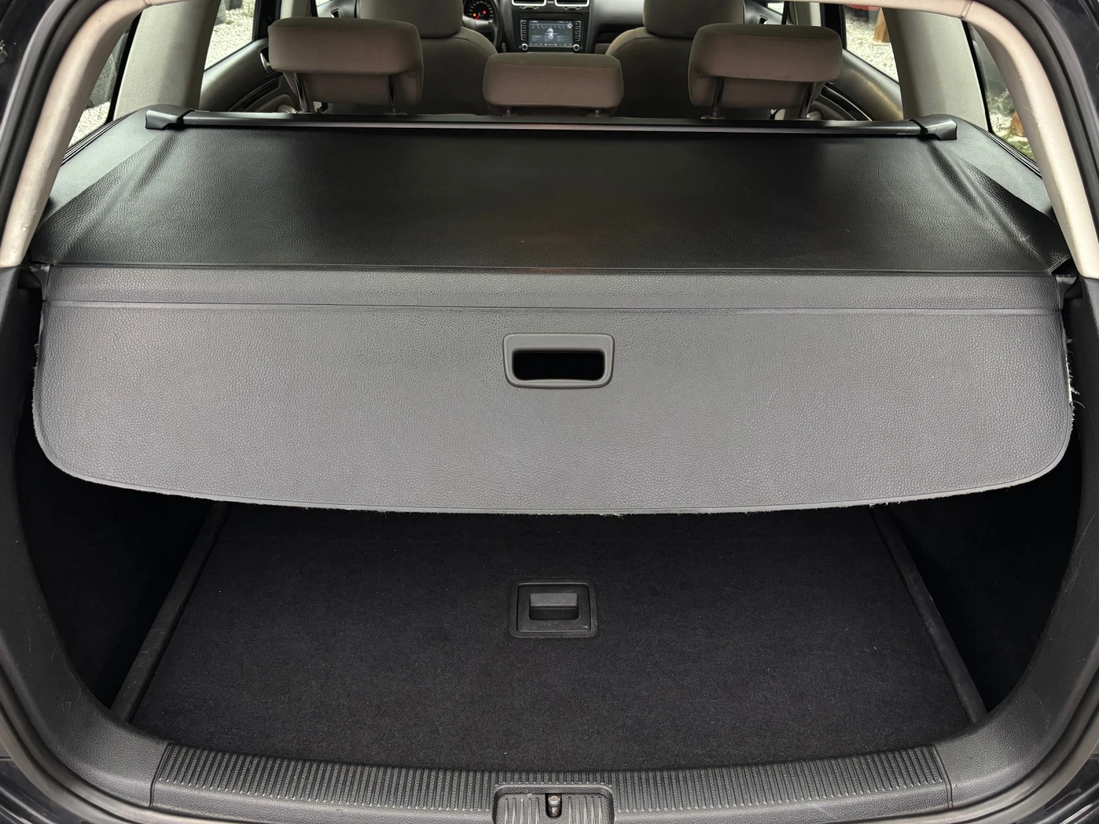 VW Golf 6 1.6 TDI ПАНОРАМА, снимка 6 - Автомобили и джипове - 56453768