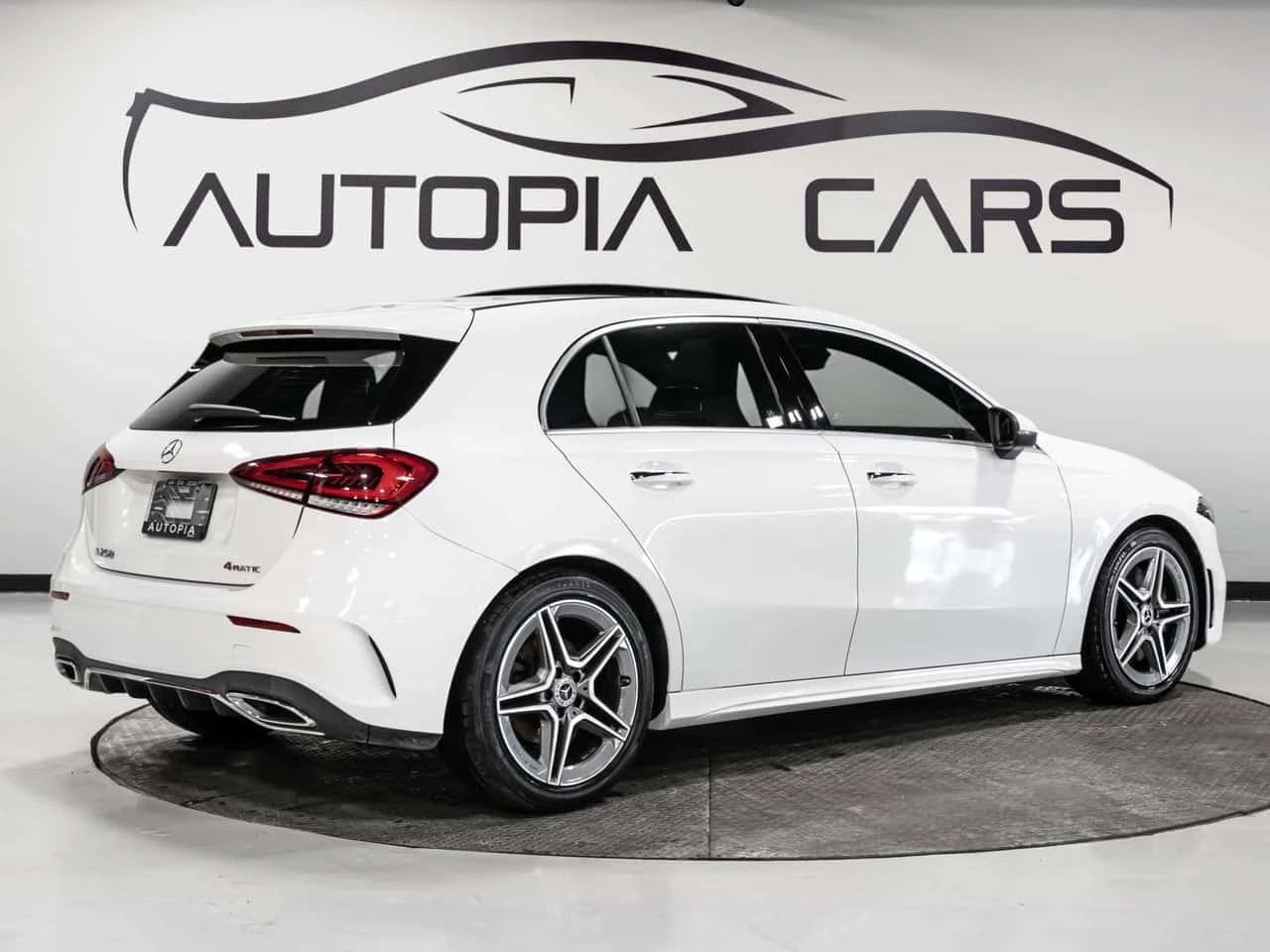 Mercedes-Benz A 250 * AMG PKG NAVIGATION REAR VIEW CAMERA * CARFAX *  | Mobile.bg � ����������� 4
