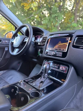 Обява за продажба на VW Touareg 3.0TDI* Кожа* Подгрев* Нави ~17 900 лв. - изображение 9 | Auto.bg Обява за продажба на VW Touareg 3.0TDI* Кожа* Подгрев* Нави ~17 900 лв. - изображение 9