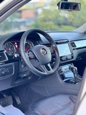 Обява за продажба на VW Touareg 3.0TDI* Кожа* Подгрев* Нави ~17 900 лв. - изображение 10 | Auto.bg Обява за продажба на VW Touareg 3.0TDI* Кожа* Подгрев* Нави ~17 900 лв. - изображение 10