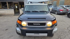 Toyota Fj cruiser ONE OWNER* NO ACCIDENTS* 4х4* Keyless Entry, снимка 2