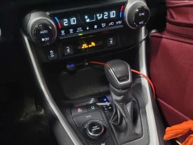 Toyota Rav4 * Hybrid XLE * CARFAX * ПАНО * KEYLESS * ПОДГРЕВИ - 33000 € / 64542.39 лв. - 19467611 11