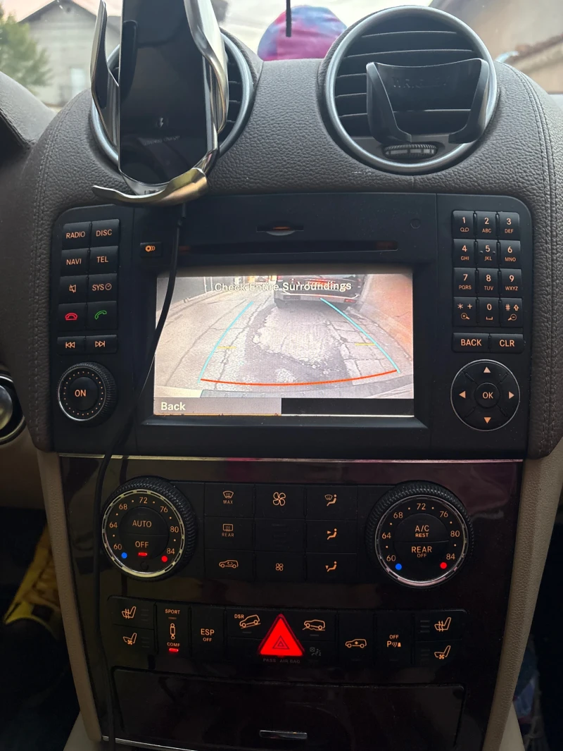 Mercedes-Benz GL 550, снимка 4 - Автомобили и джипове - 52007702