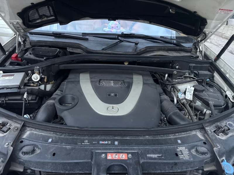 Mercedes-Benz GL 550, снимка 11 - Автомобили и джипове - 52007702