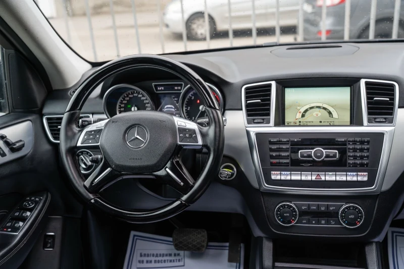 Mercedes-Benz ML 350 CDI-AMG-OFFROAD-PANORAMA-ОБДУХ-360 -DISTR-FUL MAXX, снимка 13 - Автомобили и джипове - 53055616