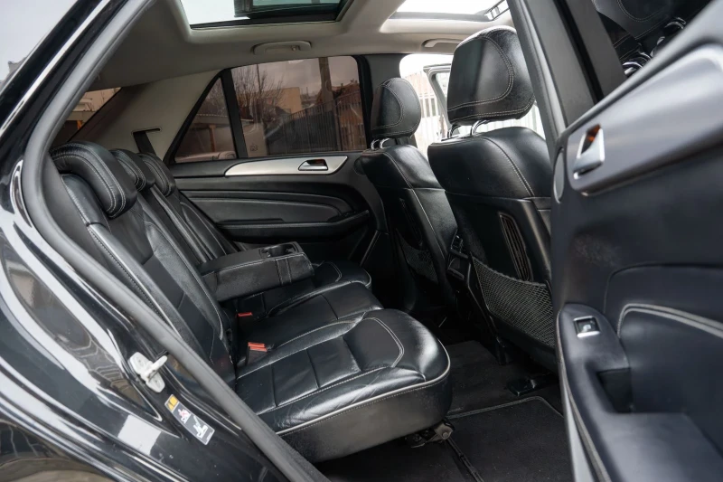 Mercedes-Benz ML 350 CDI-AMG-OFFROAD-PANORAMA-ОБДУХ-360 -DISTR-FUL MAXX, снимка 17 - Автомобили и джипове - 53055616