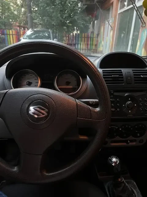 Suzuki Ignis DDIS, снимка 11 - Автомобили и джипове - 47747301