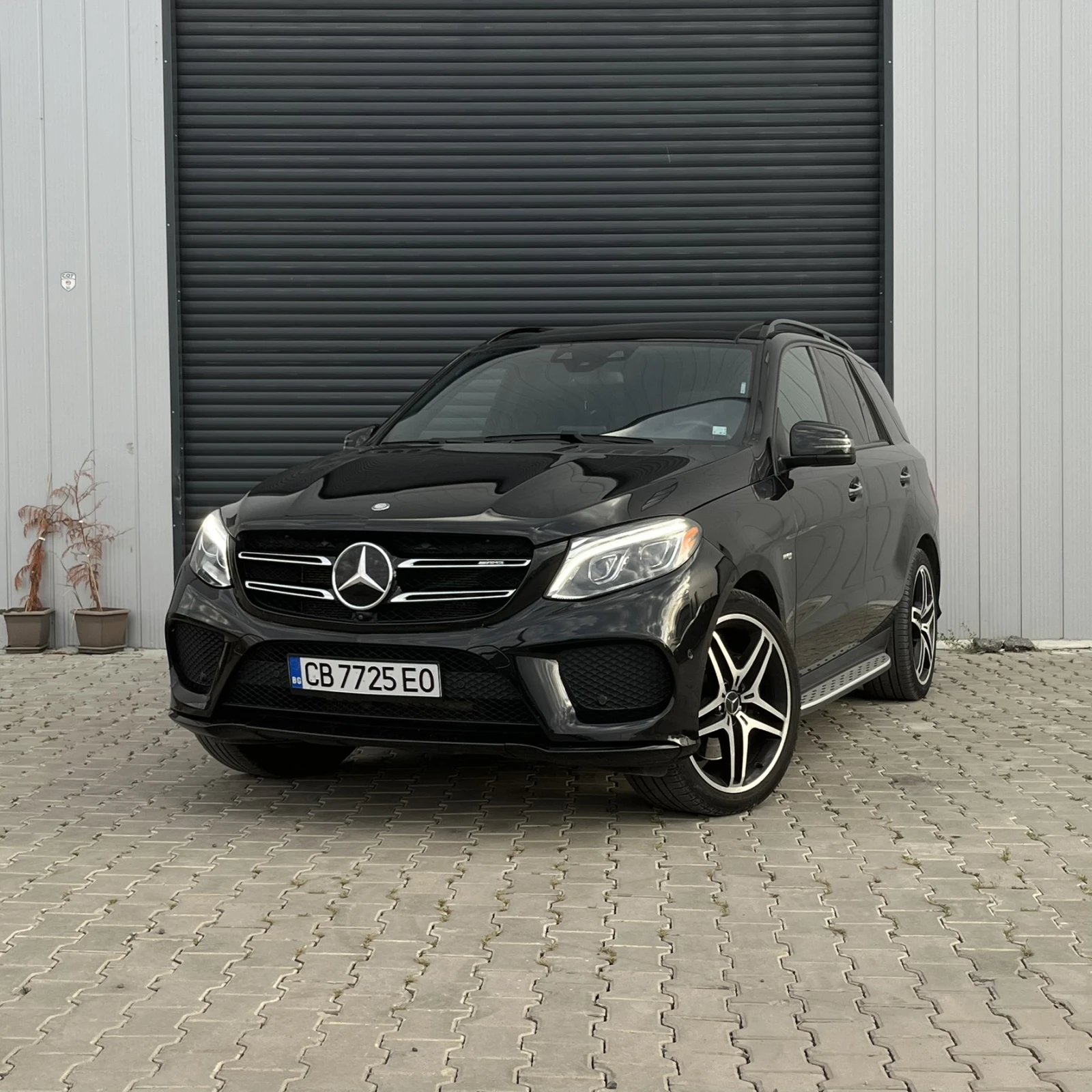 Mercedes-Benz GLE 43 AMG Distronic + , Масаж, 360 камера - изображение 3