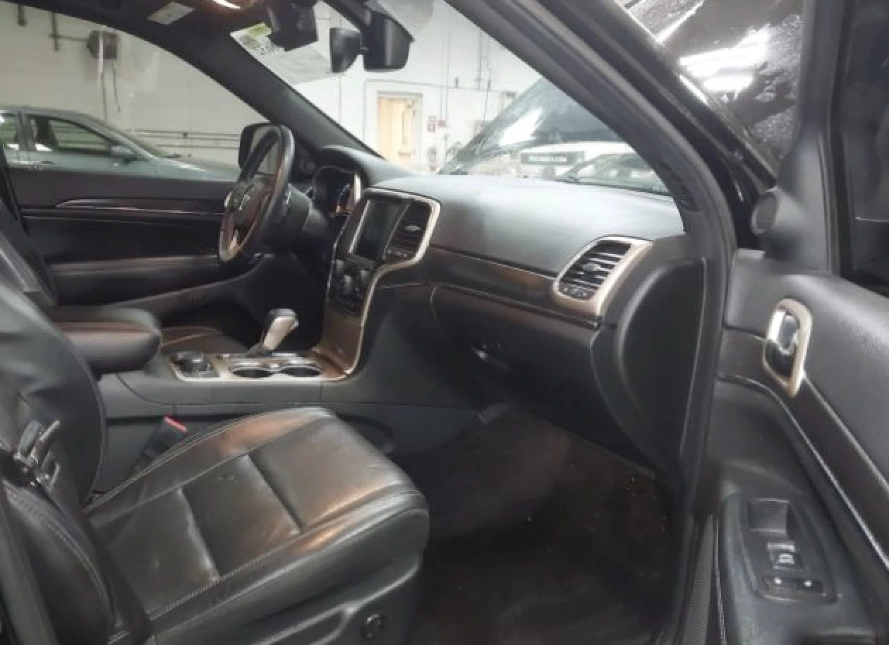 Jeep Grand cherokee LIMITED KEYLESS* 8ZF* 4X4* ПОДГРЕВ* LED - изображение 7