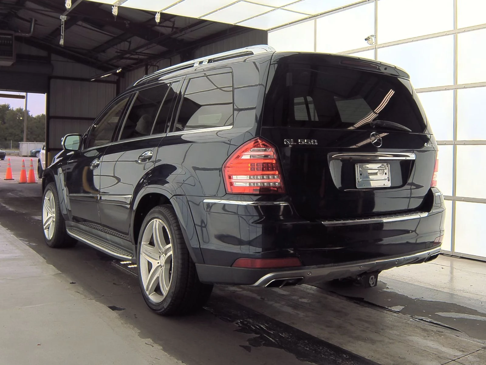 Mercedes-Benz GL 500 4MATIC* Дистроник* Обдух* Телевизори - изображение 4