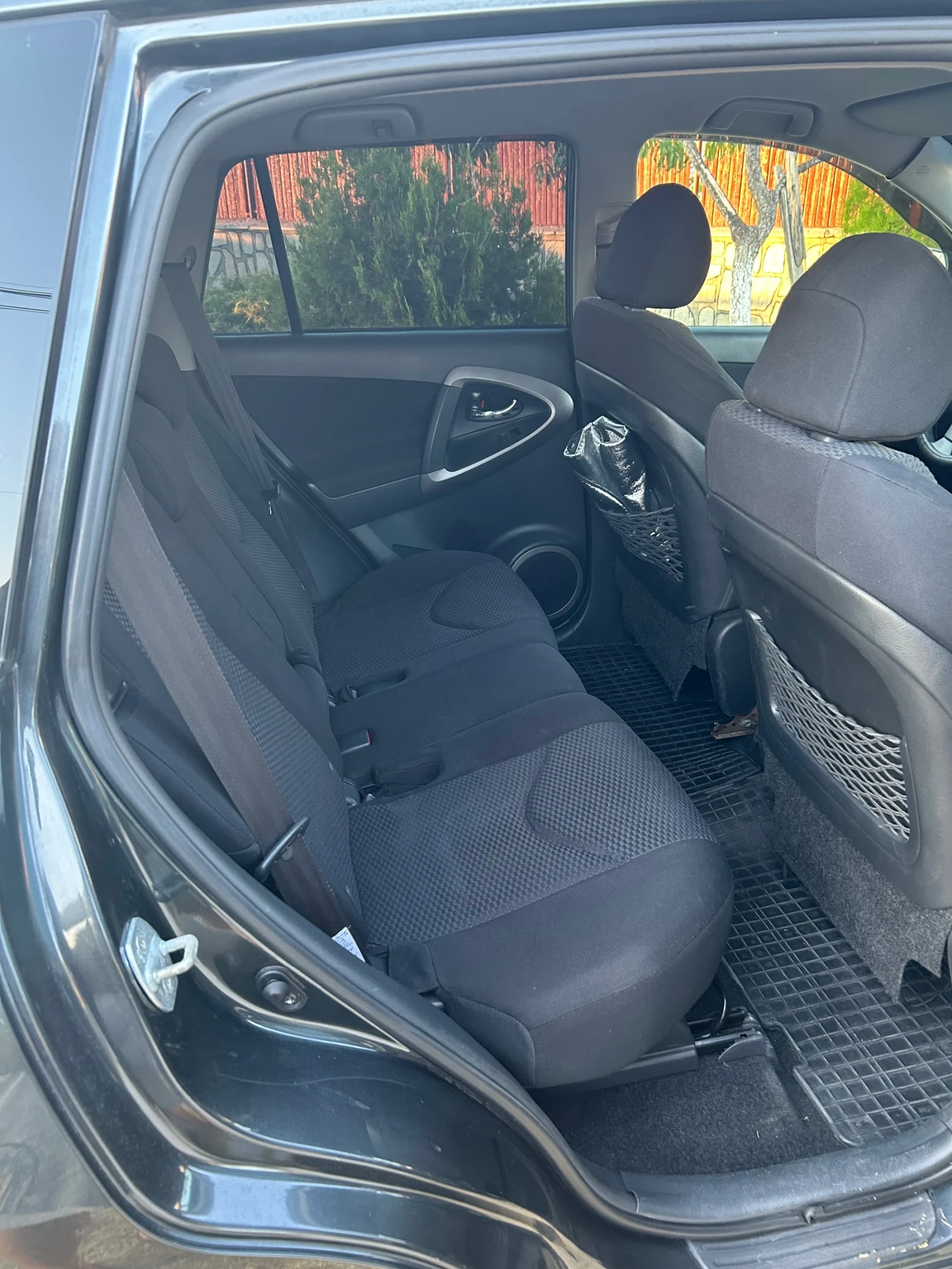 Toyota Rav4 D4D - изображение 10