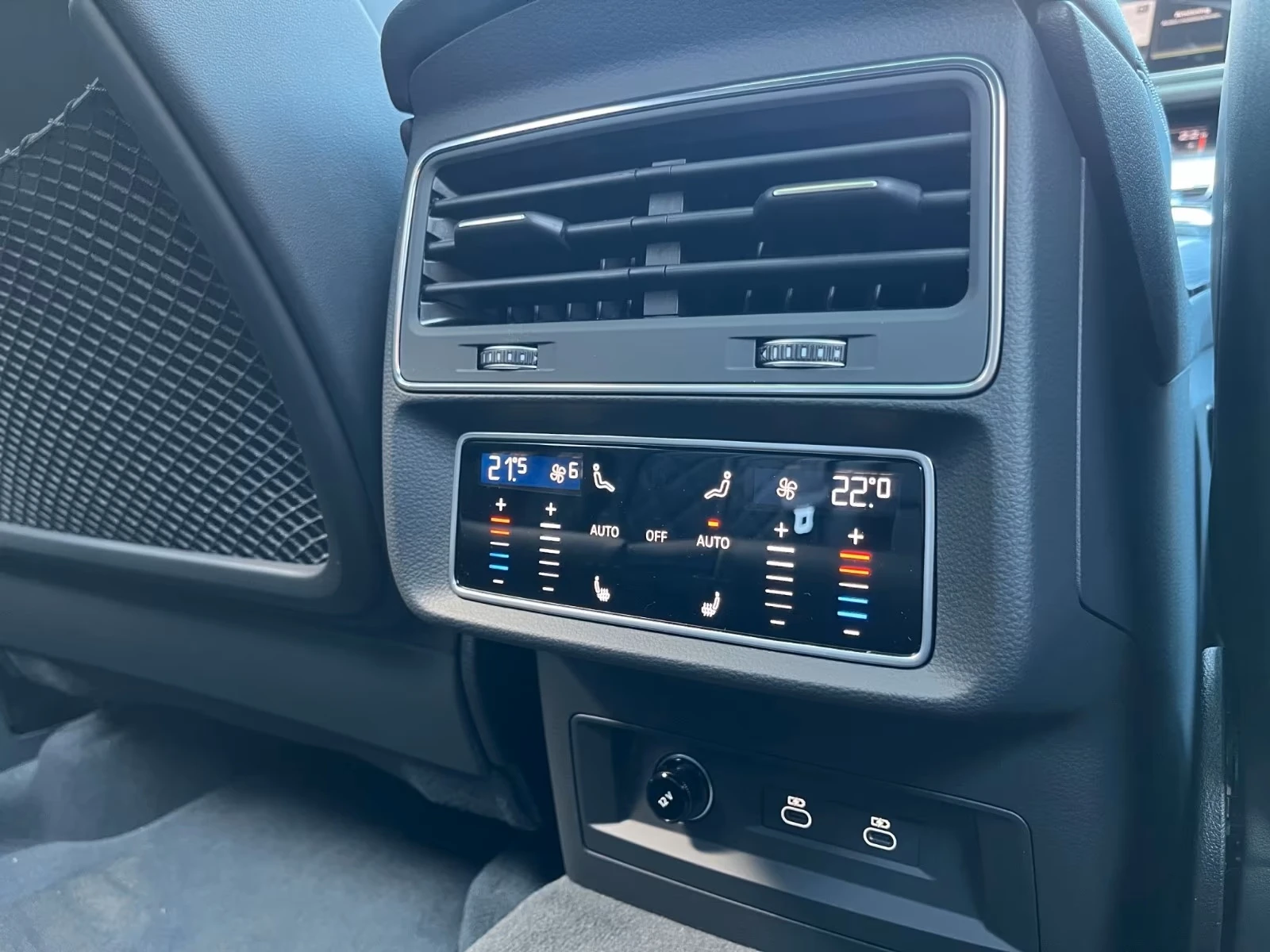 Audi SQ8  4.0 TFSI quattro/ FACELIFT/ PANO/ CAMERA/ HUD/  | Mobile.bg   14