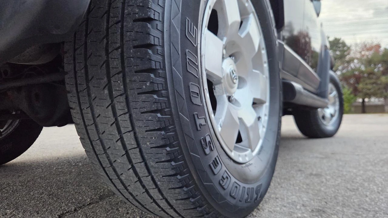 Toyota Fj cruiser ONE OWNER* NO ACCIDENTS* 4�4* Keyless Entry | Mobile.bg � ����������� 13