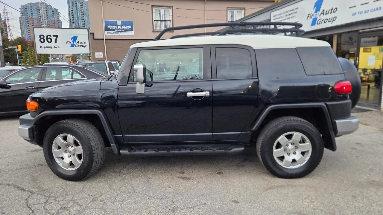 Toyota Fj cruiser ONE OWNER* NO ACCIDENTS* 4х4* Keyless Entry - изображение 5