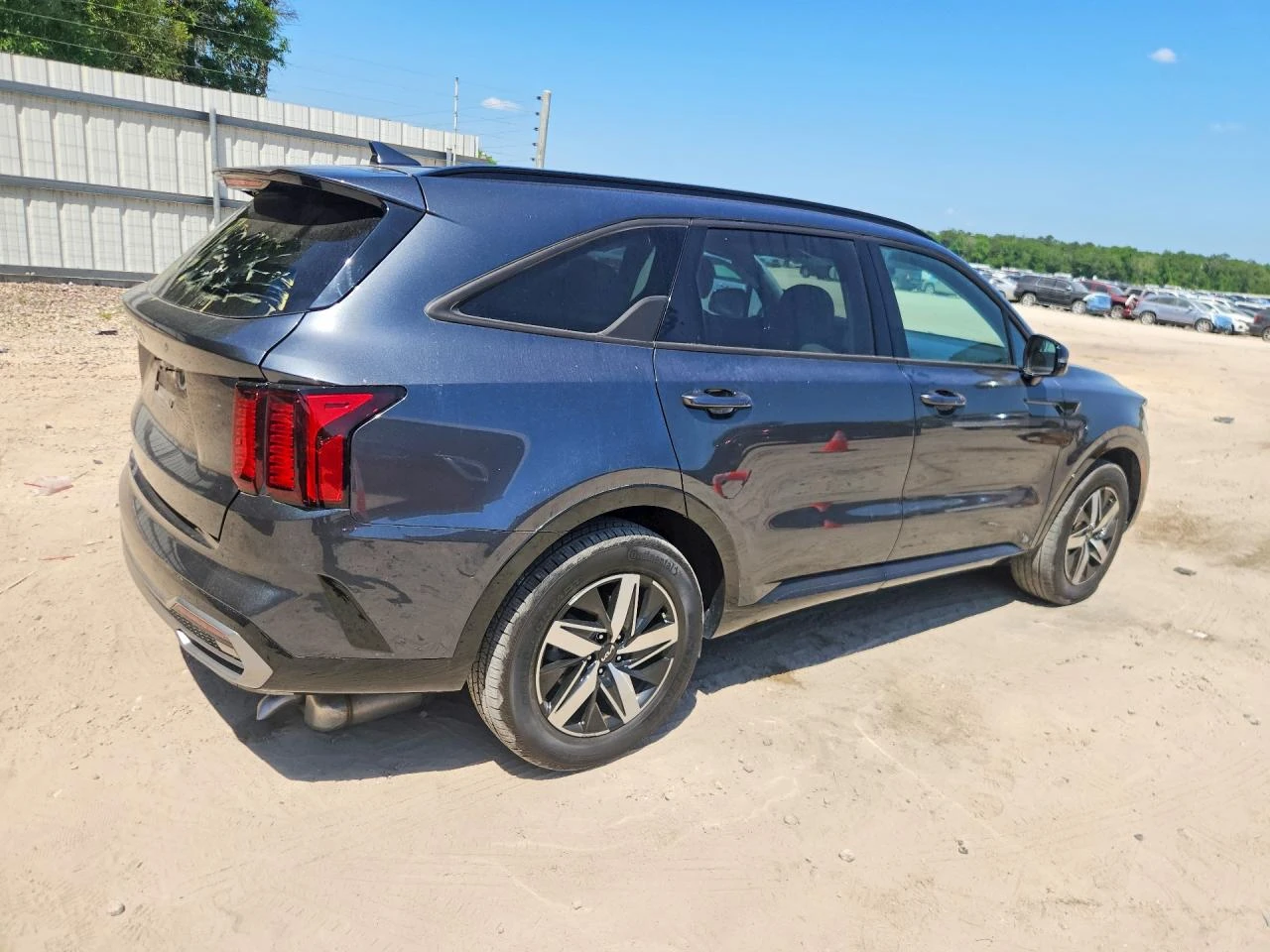 Kia Sorento 2.5l S, снимка 3 - Автомобили и джипове - 54732363