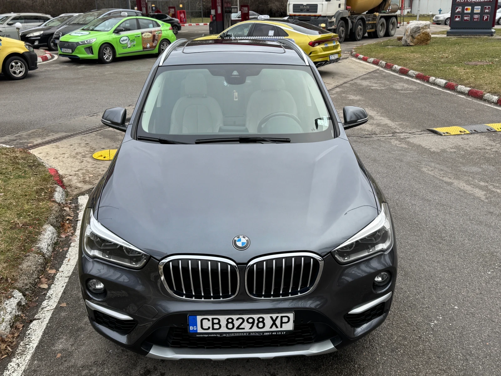 BMW X1 1.8D-XDrive, Кожен салон, Панорамен покрив, Амбиен, снимка 9 - Автомобили и джипове - 55089553