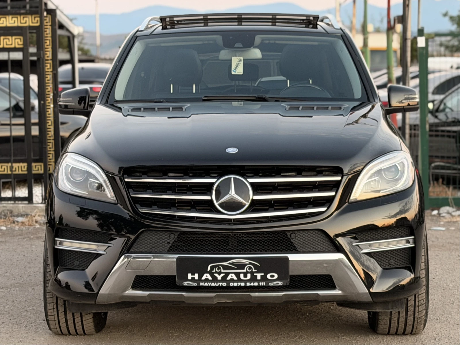 Mercedes-Benz ML 350 BlueTEC= 4Matic= AMG= Keyless Go= Distronic= Panor, снимка 2 - Автомобили и джипове - 55636219