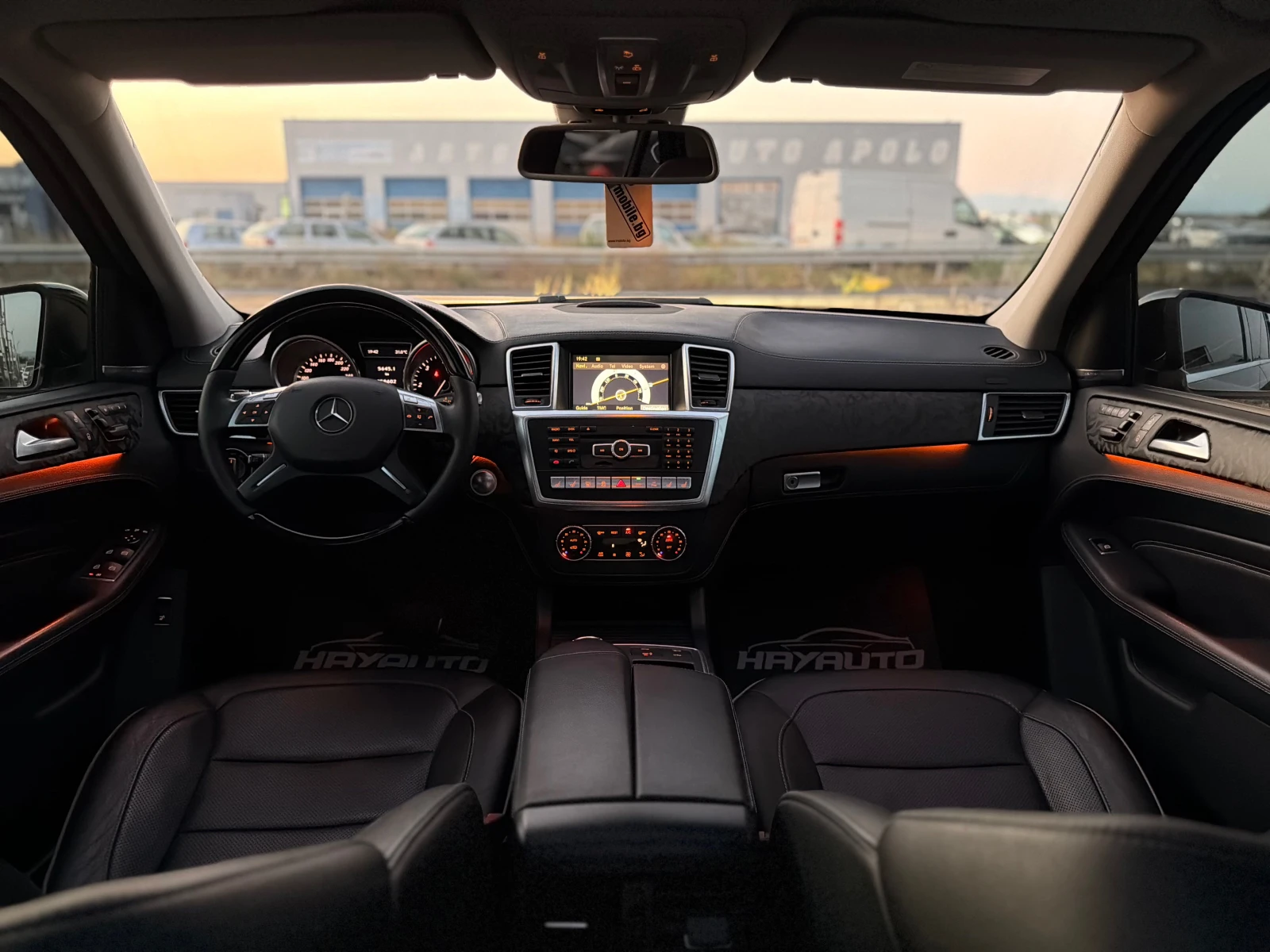 Mercedes-Benz ML 350 BlueTEC= 4Matic= AMG= Keyless Go= Distronic= Panor, снимка 10 - Автомобили и джипове - 55636219