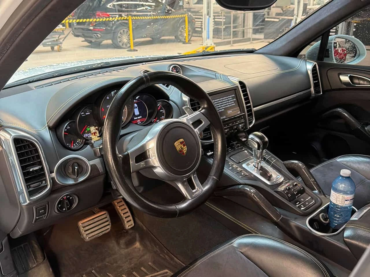 Porsche Cayenne * GTS * ГЛАВНО ПРЕДСТАВИТЕЛСТВО НА PORSCHE* , снимка 7 - Автомобили и джипове - 55663365